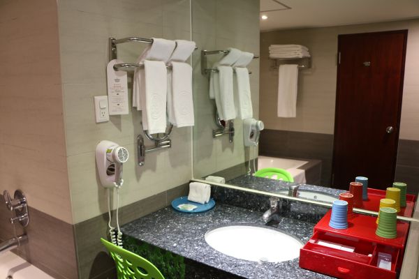 Howard Beach Resort (Pingtung City)